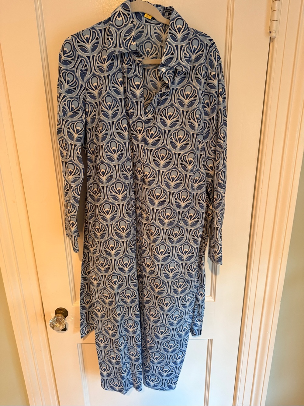 J McLaughlin Orla Patterned Shirt Midi Dress with Tie Waist - Picture 4 of 6